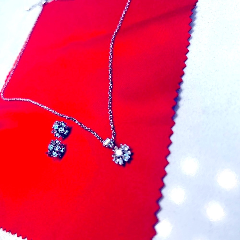 Diamond Floral Jewelry Set
